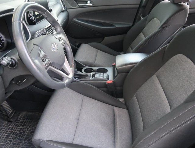 Hyundai Tucson  1.6 CRDi Trikolor