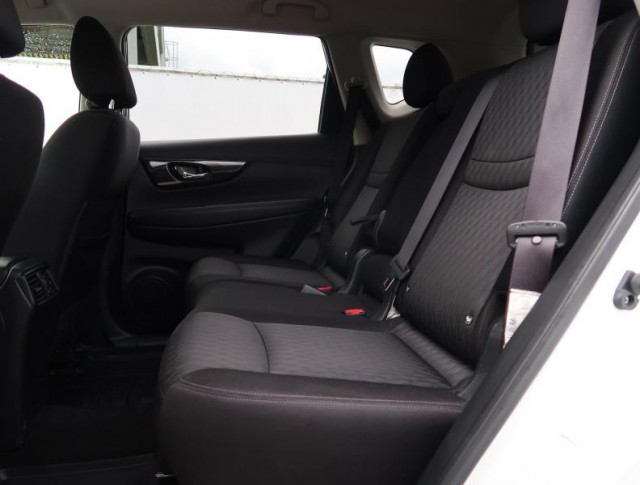 Nissan X-Trail  1.6 dCi 