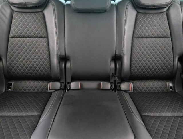 Škoda Karoq  1.6 TDI Style