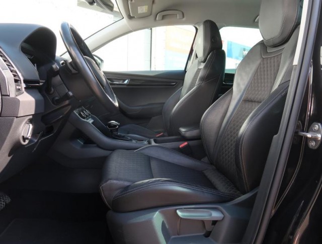 Škoda Karoq  1.5 TSI Style Plus