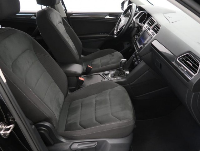 Volkswagen Tiguan  2.0 TSI Highline