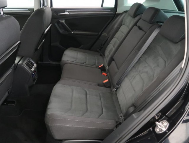 Volkswagen Tiguan  2.0 TSI Highline