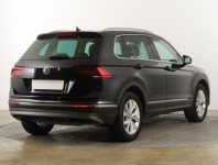 Volkswagen Tiguan  2.0 TSI Highline