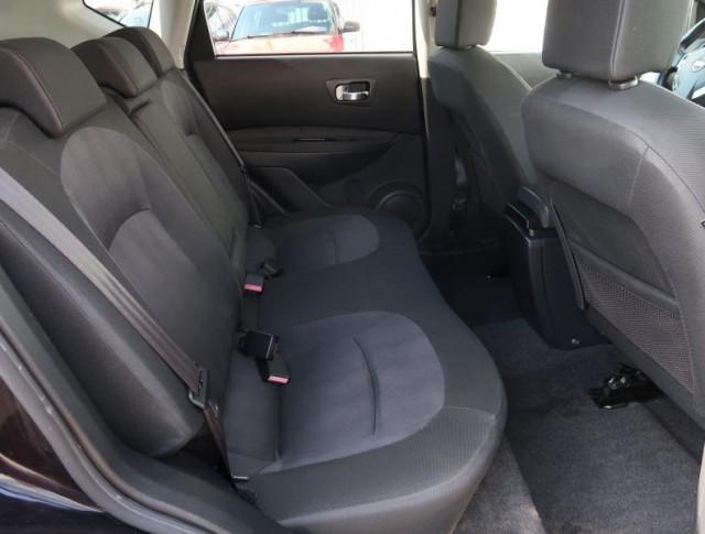 Nissan Qashqai  2.0 dCi 