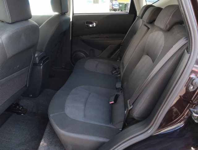 Nissan Qashqai  2.0 dCi 