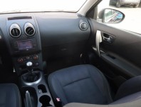 Nissan Qashqai  2.0 dCi 