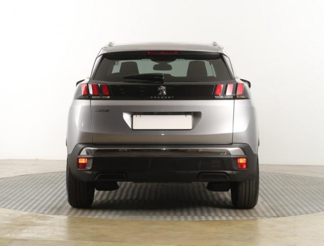 Peugeot 3008  1.2 PureTech Active Pack