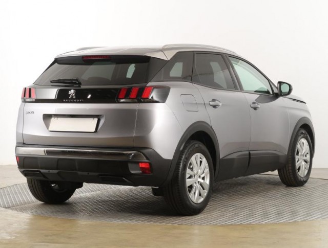 Peugeot 3008  1.2 PureTech Active Pack