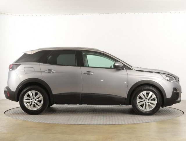 Peugeot 3008  1.2 PureTech Active Pack