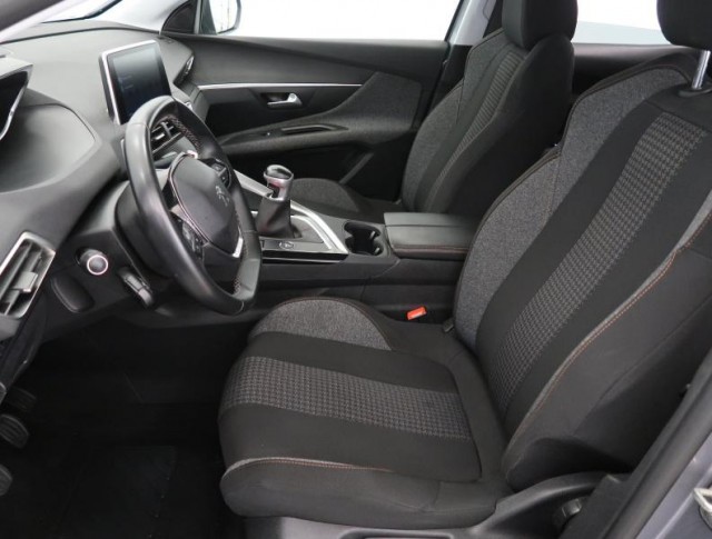 Peugeot 3008  1.2 PureTech Active Pack