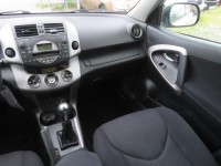 Toyota RAV 4  2.0 VVT-i 