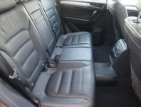 Volkswagen Touareg  3.0 TDI 