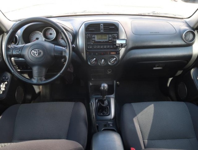 Toyota RAV 4  2.0 D-4D 