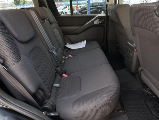Nissan Pathfinder  2.5 dCi 