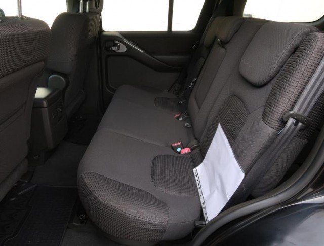 Nissan Pathfinder  2.5 dCi 