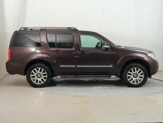 Nissan Pathfinder  3.0 dCi 