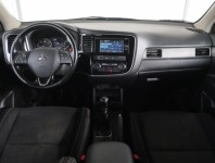 Mitsubishi Outlander  2.2 DI-D 