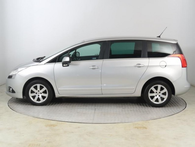 Peugeot 5008  1.6 HDi 