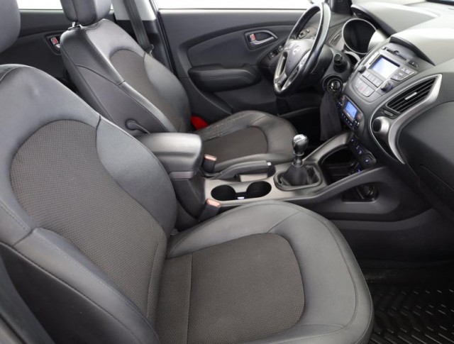 Hyundai ix35  2.0 CRDi 