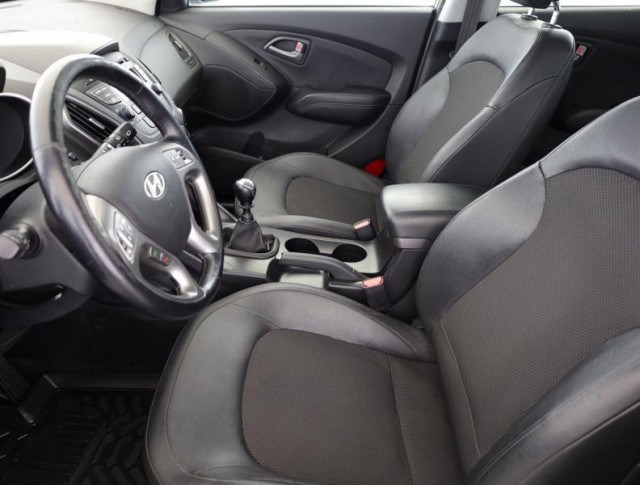 Hyundai ix35  2.0 CRDi 