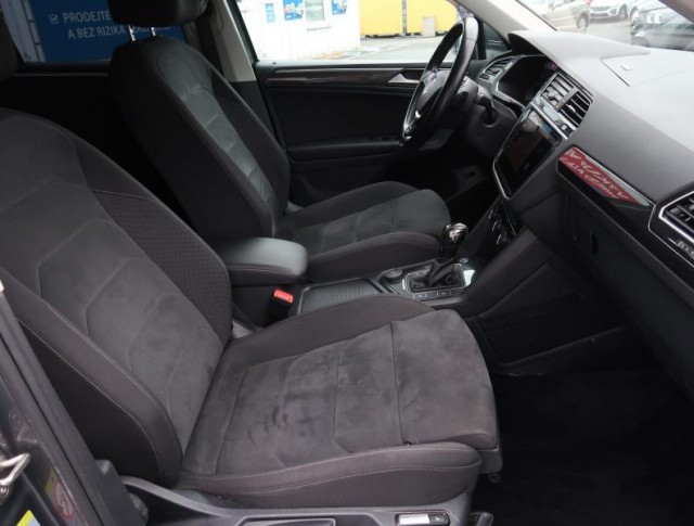 Volkswagen Tiguan  2.0 TDI R-Line