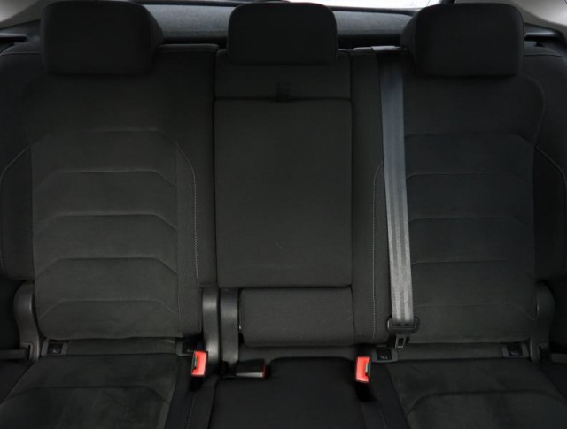 Volkswagen Tiguan  2.0 TDI R-Line