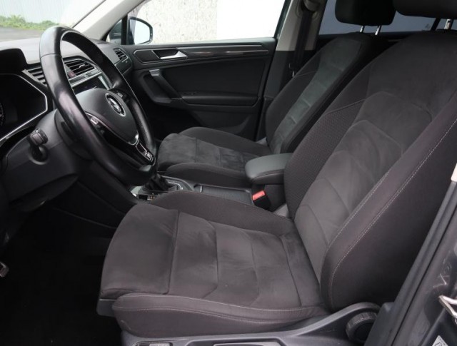 Volkswagen Tiguan  2.0 TDI R-Line