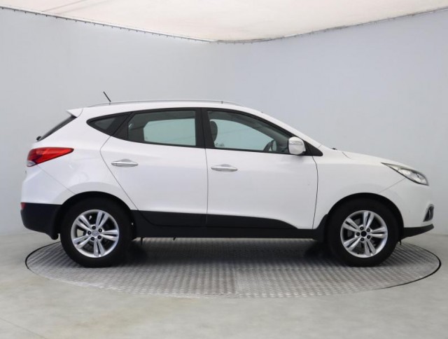 Hyundai ix35  1.6 GDI Trikolor Plus