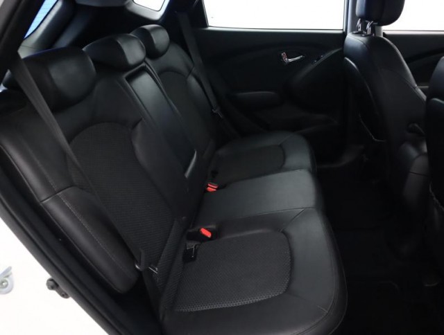 Hyundai ix35  1.6 GDI Trikolor Plus