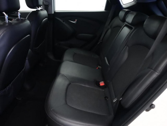 Hyundai ix35  1.6 GDI Trikolor Plus