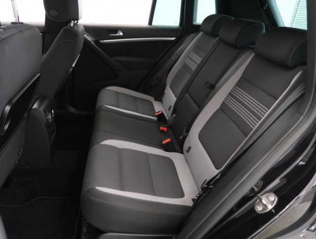 Volkswagen Tiguan  2.0 TDI 