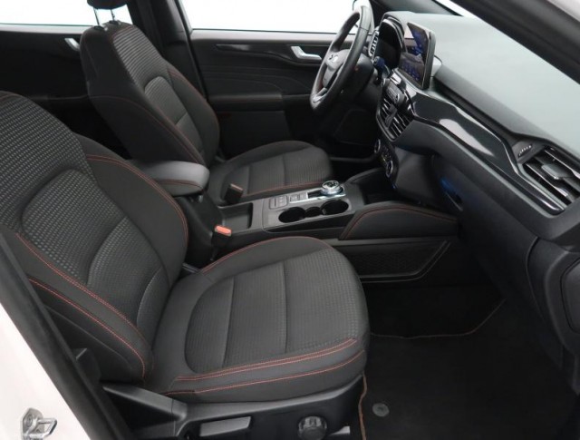 Ford Kuga  2.5 Hybrid ST-Line