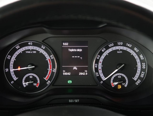 Škoda Karoq  1.0 TSI Active Plus