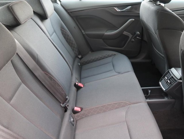 Škoda Kamiq  1.0 TSI Ambition