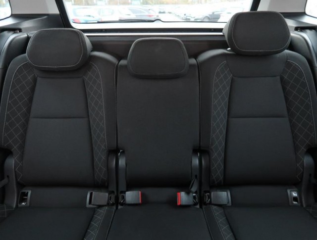 Škoda Karoq  1.5 TSI Ambition