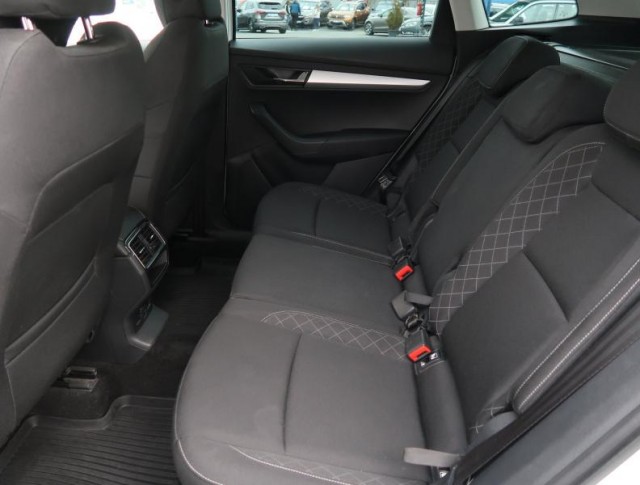 Škoda Karoq  1.5 TSI Ambition