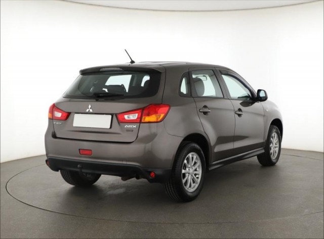 Mitsubishi ASX  1.6 MIVEC 