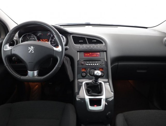 Peugeot 5008  2.0 BlueHDi 
