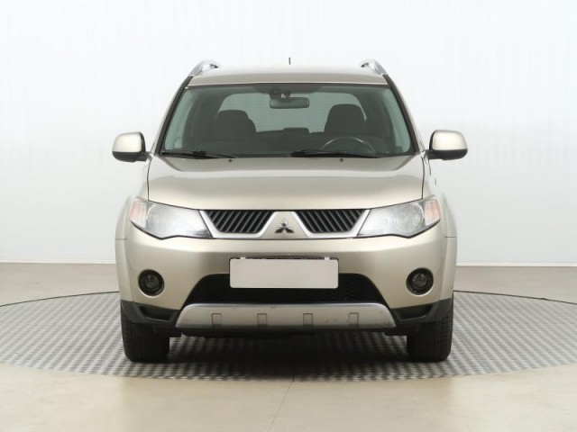 Mitsubishi Outlander  2.2 DI-D 