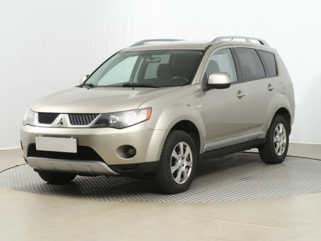 Mitsubishi Outlander  2.2 DI-D 