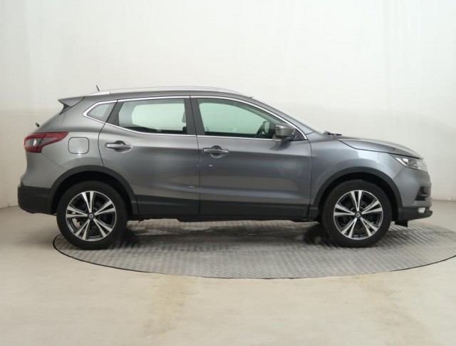Nissan Qashqai  1.3 DIG-T Acenta