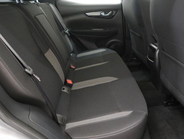 Nissan Qashqai  1.3 DIG-T Acenta