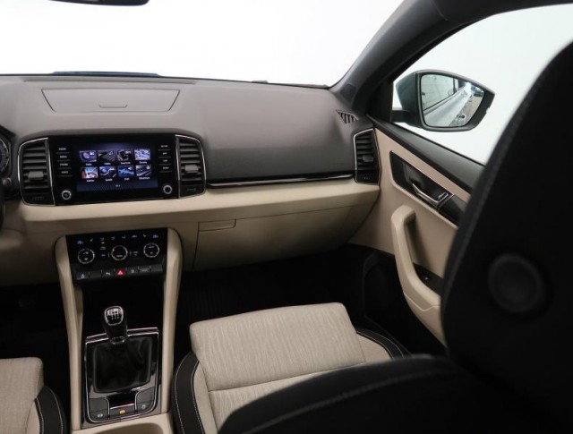 Škoda Karoq  1.5 TSI Style