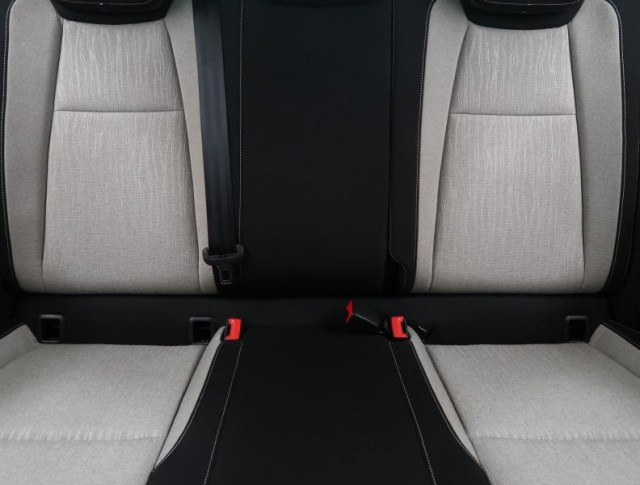 Škoda Karoq  1.5 TSI Style