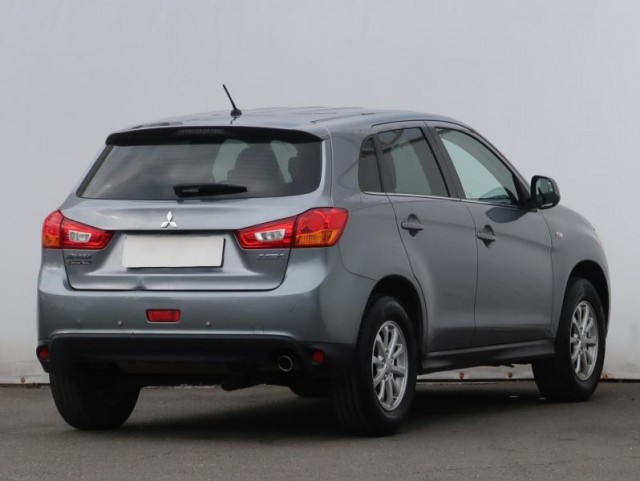 Mitsubishi ASX  1.6 MIVEC 