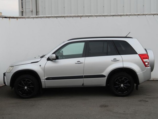 Suzuki Grand Vitara  2.4 VVT 