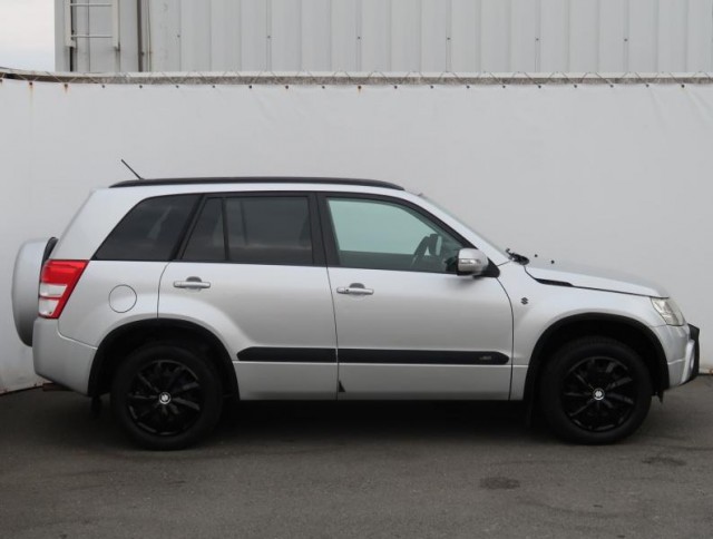 Suzuki Grand Vitara  2.4 VVT 