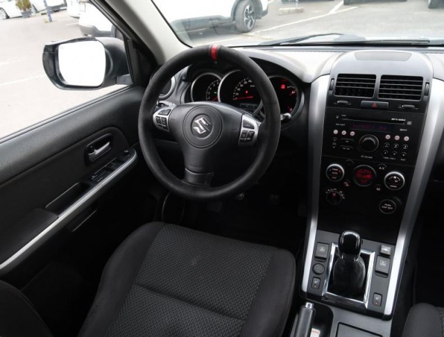 Suzuki Grand Vitara  2.4 VVT 