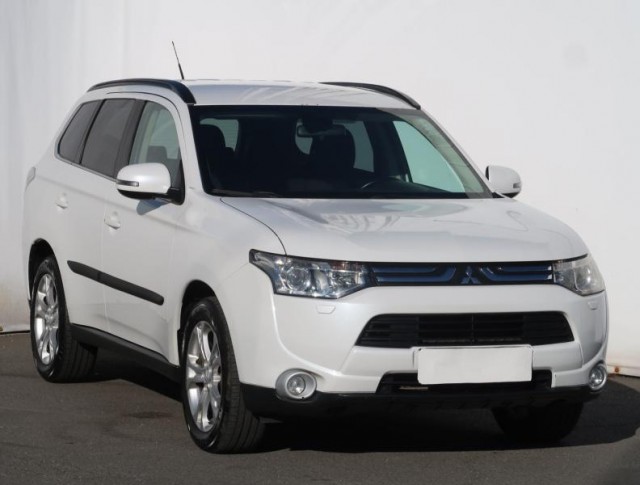 Mitsubishi Outlander  2.2 DI-D 