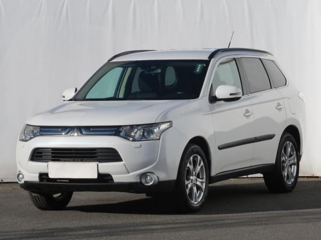 Mitsubishi Outlander  2.2 DI-D 